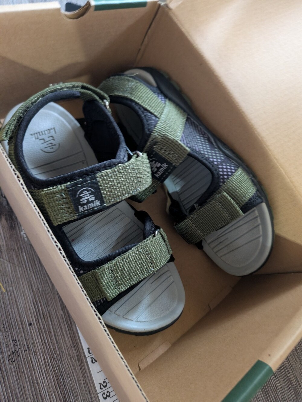 Kamik‎ New In Box Olive Jump Sandal Toddler Size 12